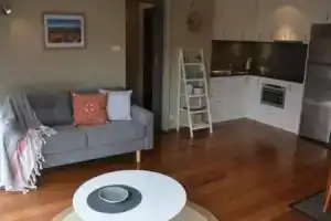 Modern 1 bed-walk Casino riverfront 5 mins to CBD Apartments, Hobart