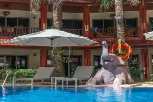 Sai Rougn apartment, Patong