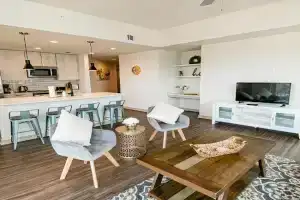Corporate Uptown Furnished Apartments, Charlotte