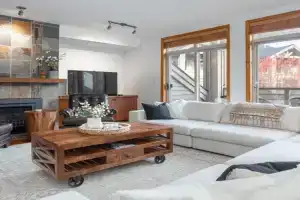 34 Englewood Greens Guest house, Whistler