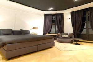 Suite la Duchesse et Parking privé gratuit Mini-hotel, Mons