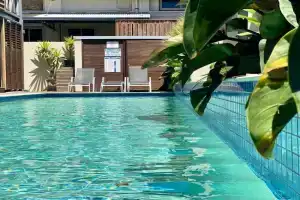 Poolside Apartment In Central Byron, Byron Bay