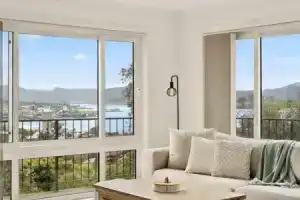 Lovely 2 Bed Home with views Guest house, Hobart