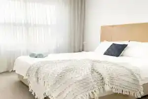 Pearl On Pakenham- Modern & Central W King Beds Apartments, Perth