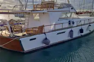 Salvador BAHIA Boat and Breakfast Hotel, Lido Di Ostia