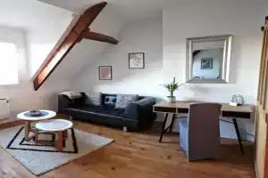 Appart plein centre, vue cathédrale, fibre Apartments, Lisieux