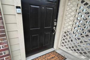 Home Away From Home-Cozy 2 BDRM Condo/Med Cntr/NRG Apartments, Houston