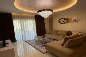 Nova Apartaments Qerret ZL, Golem