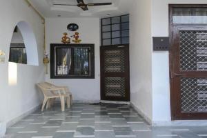 Aradhanas Home Stay Near Taj Mahal Guest house, Agra