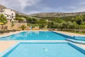 Nice Home In With Wifi Guest house, Solin