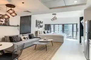 Luxury Modern Studio in JLT - Rooftop Pool - Lake Area Upgrades Ongoing, Dubai