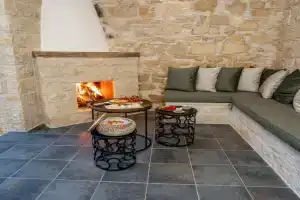 Palazzino Luxury Suites, Lofou