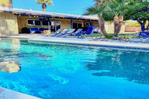 Geneva Drive Retreat Guest house, Tempe