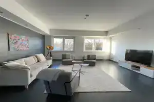 TruRetreats Design Loft für 8 Personen I Riesige Küche I eCharger I 65z SmartTV I 150qm Apartments, Norderstedt