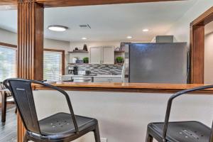 Deck and Fenced Yard Capitol Hill Townhome Guest house, Denver