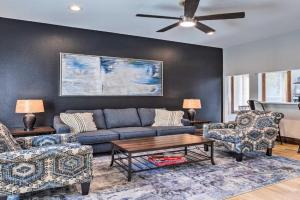 Less Than 1 Mi to St Josephs Townhome! Guest house, Denver