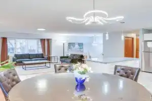 Lovely Home Near Target Field!, Minneapolis