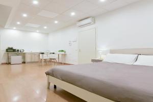 LHE Les Trois Merveilles - Grey Lewis Apartments, Cesena