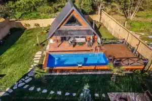 UĞURLUBUNGALOV Villa, Sapanca