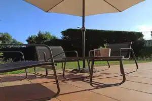 Bajo con jardín privado Apartments, Santander