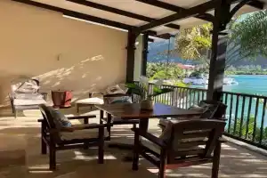 Waterfront Maison by Simply-Seychelles Guest house, Eden Island