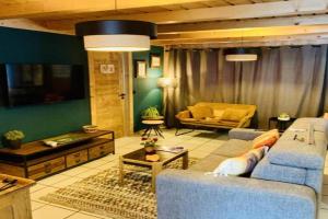 Apartment in - Ski In - Sleeps 6, Morzine