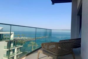 Ocean Mountain View Apartment at The Address Fujairah, Al Aqah