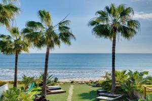 Beachfront Villa Carpe Diem, Meneou