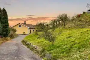 3 Bedroom Awesome Home In, Farsund