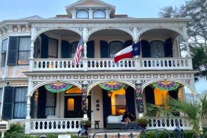 Coppersmith Inn Bed And Breakfast, Galveston