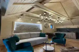 Chalet Montenegrina with jacuzzi, Kolasin