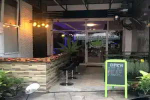 Bonkers Guesthouse, Pattaya