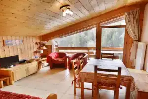 Charmant studio avec cabines, proche navettes, balcon, parking, bienvenue à - FR-1-684-47, Morzine