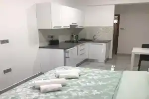 Smart Studios, Kyrenia