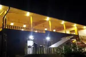 NUR TOON Hotel, Areni