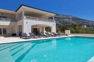 Camadra Villa, Makarska