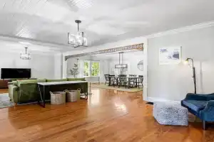 Beautiful Home in Historic Downtown Guest house, Norcross