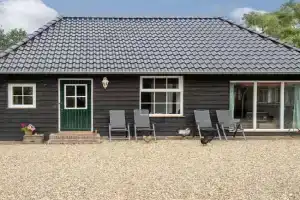 Vakantiehuisje aan de rand van Guest house, Arnhem