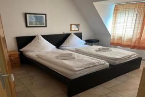 City center - 4 room apartment with kitchen and 2 bathrooms, Nurnberg