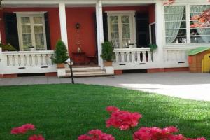 AT Home 128 : little garden in the city Apartments, Torino