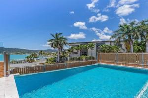 Whitsunday living on Hillcrest Guest house, Airlie Beach