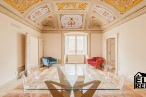 Sotto gli affreschi del 1800 con colazione inclusa Apartments, Assisi