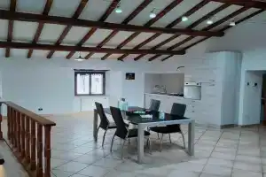 Francigena Apartment con parcheggio gratuito a soli 2 minuti, Viterbo
