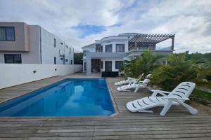 Silverwood Villa, Pereybere
