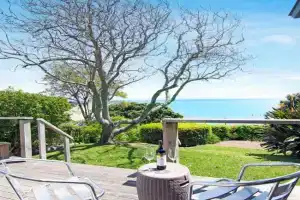 Bayview Bungalow - Holiday Home, Nelson