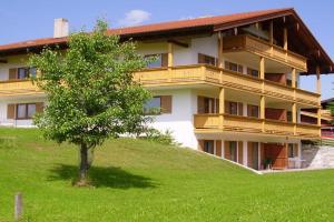 Lindenhof - FeWo mit Chiemgaukarte Apartments, Inzell