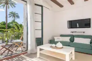 Vistamar 1: Primera línea de mar con encanto Apartments, Sitges