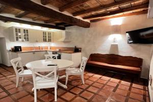 Baroni Cortelli Apartments, L'Aquila