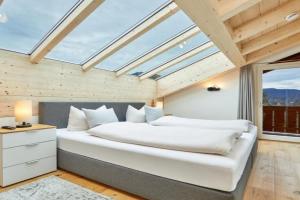 Fewo Sterntaler DG mit Bergblick Guest house, Garmisch-Partenkirchen