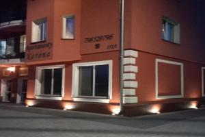 APARTHOTEL Apartamenty KORONA noclegi przy Termach Cieplickich 10proc rabatu do TERM Cieplice SELF CHECK IN 24h, Jelenia Gora